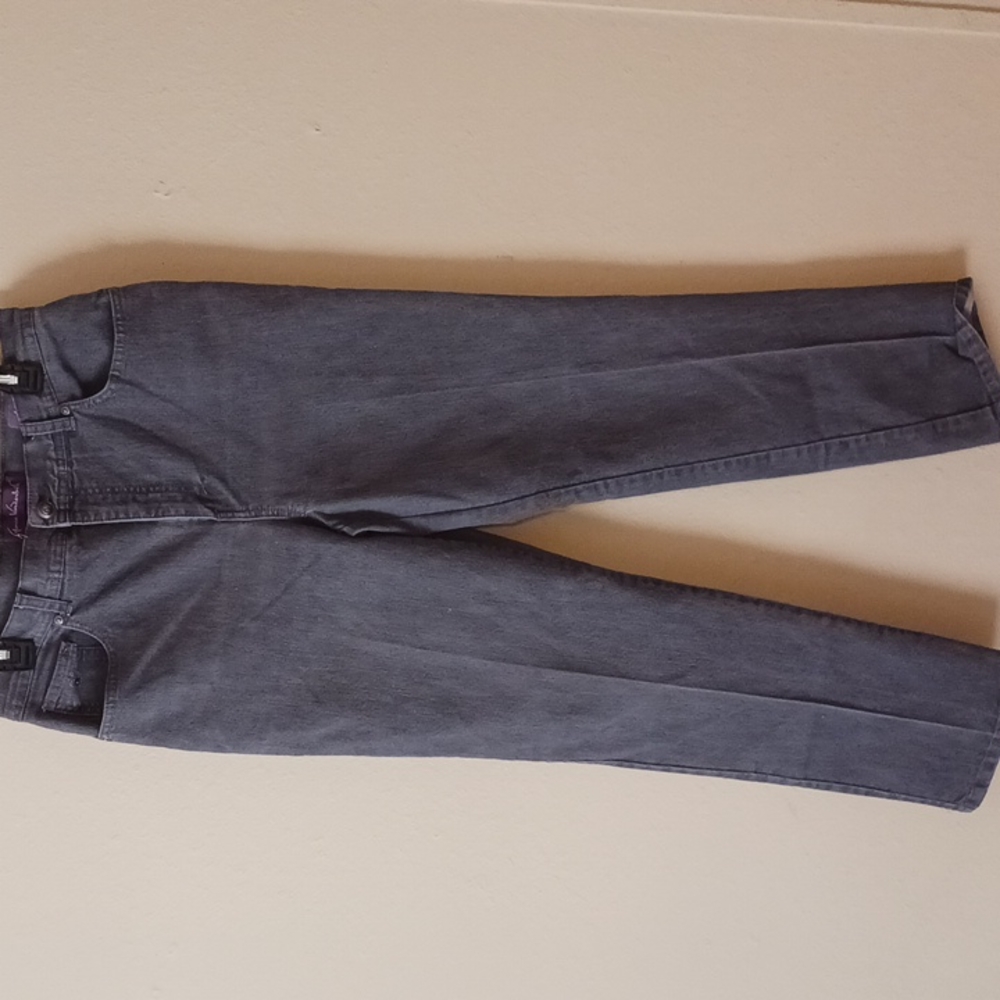 Gloria vanderbilt Amanda Skinny jeans Size 12 Color Gray